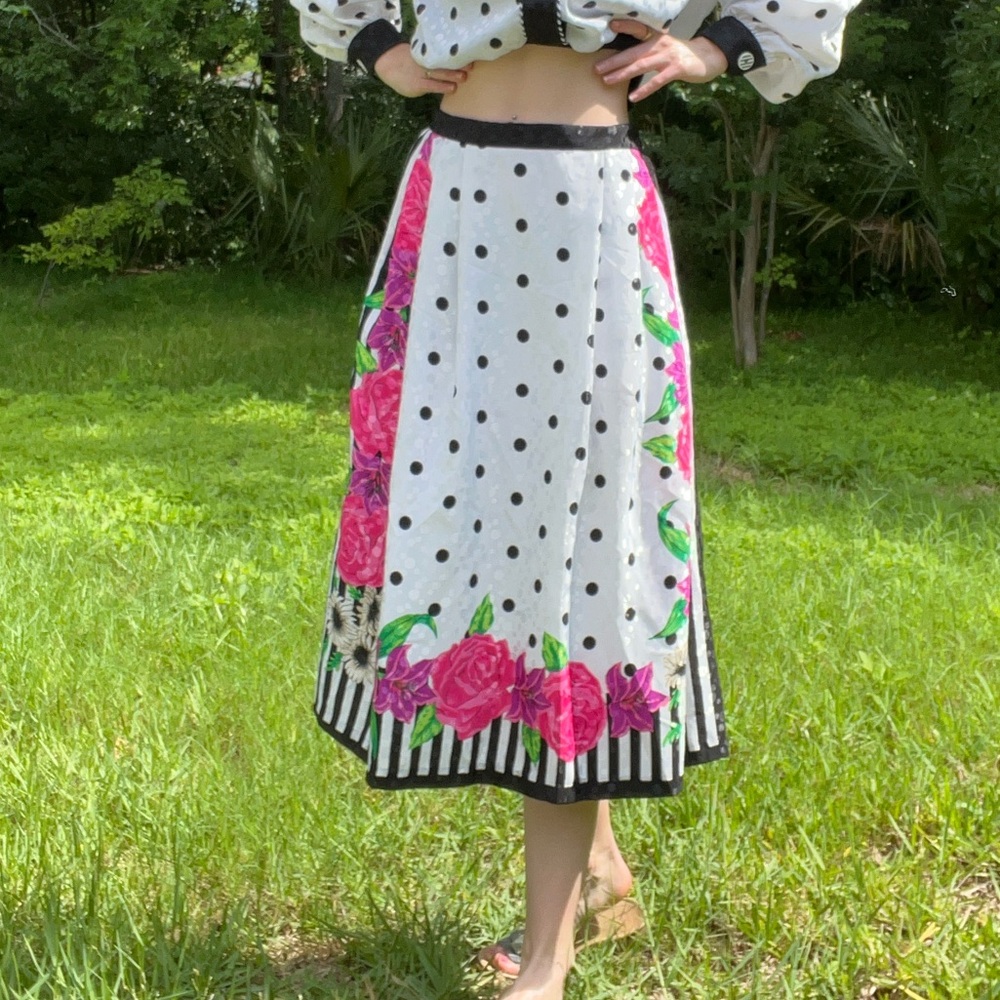 Vintage 80’s Satin Set - Picture 6 of 9